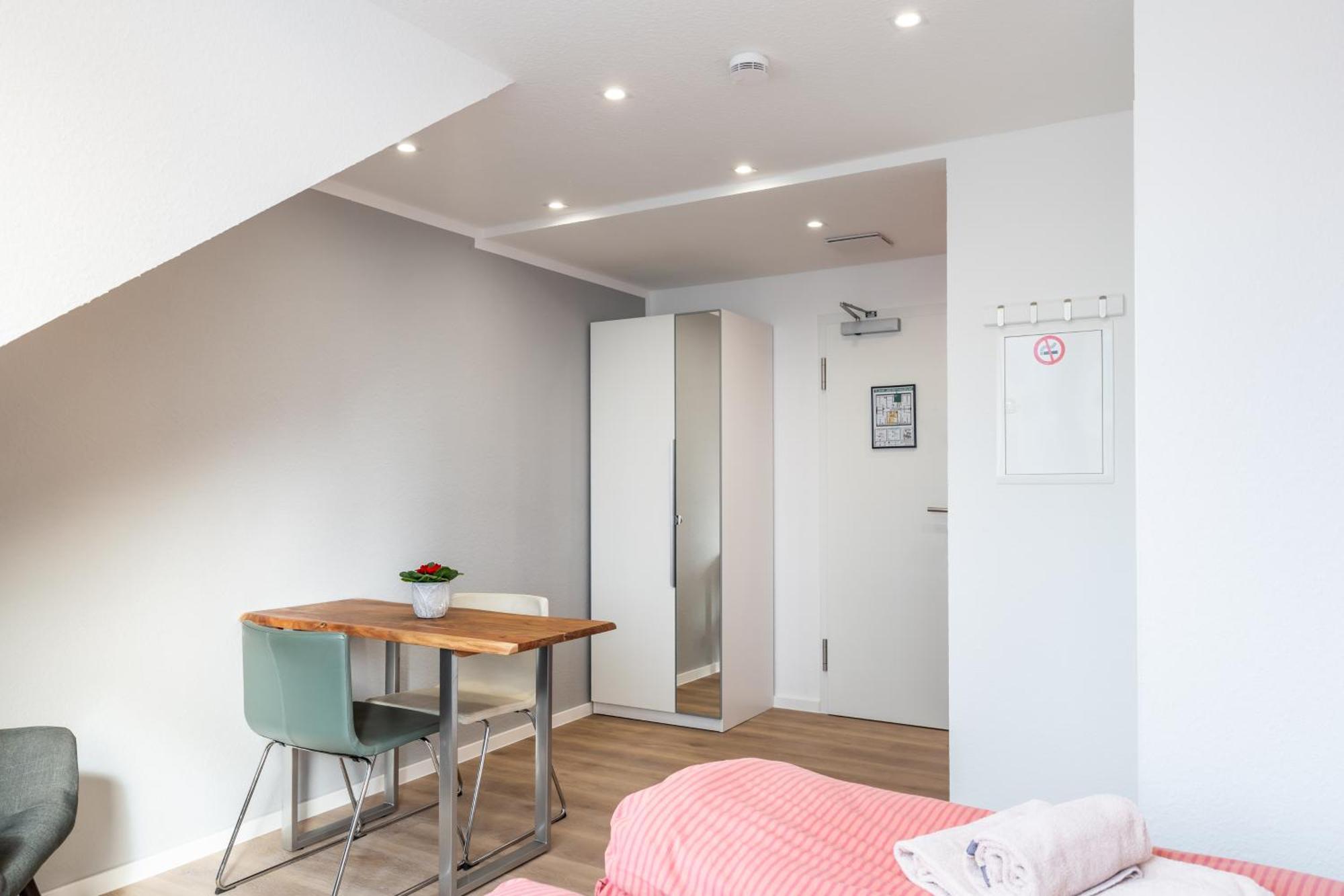 Wohnen Auf Zeit - Innenstadt-Appartements Friburgo em Brisgóvia Quarto foto