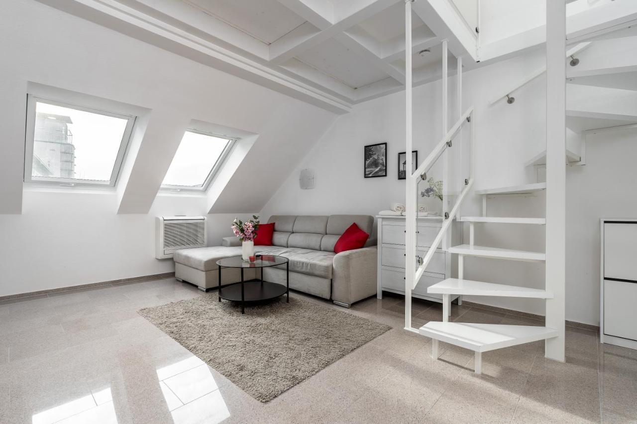 Wohnen Auf Zeit - Innenstadt-Appartements Friburgo em Brisgóvia Quarto foto
